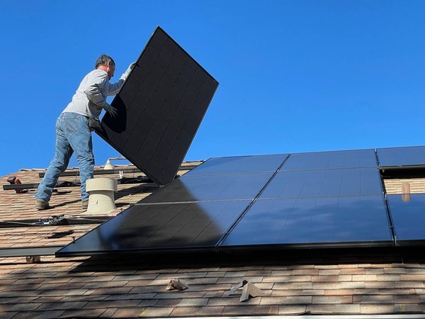 Quelles sont les compétences requises pour exercer un métier dans les énergies renouvelables ?